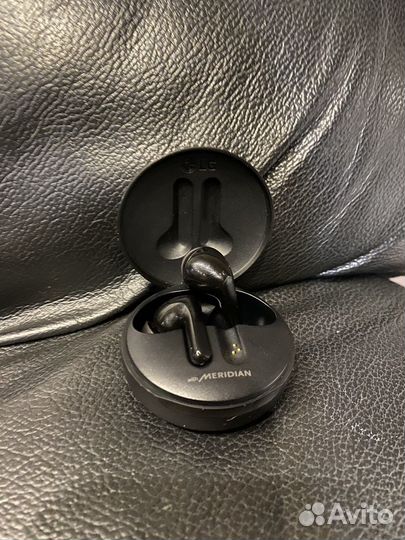 Беспроводные наушники