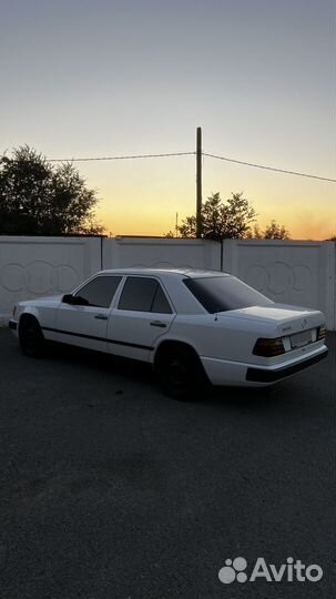 Mercedes-Benz W124 3.0 МТ, 1985, 220 000 км