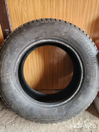 Bridgestone Blizzak DM-V3 235/65 R17 108S