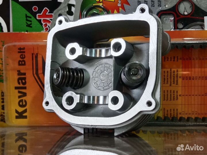 Головка с клапанами на скутер 150сс