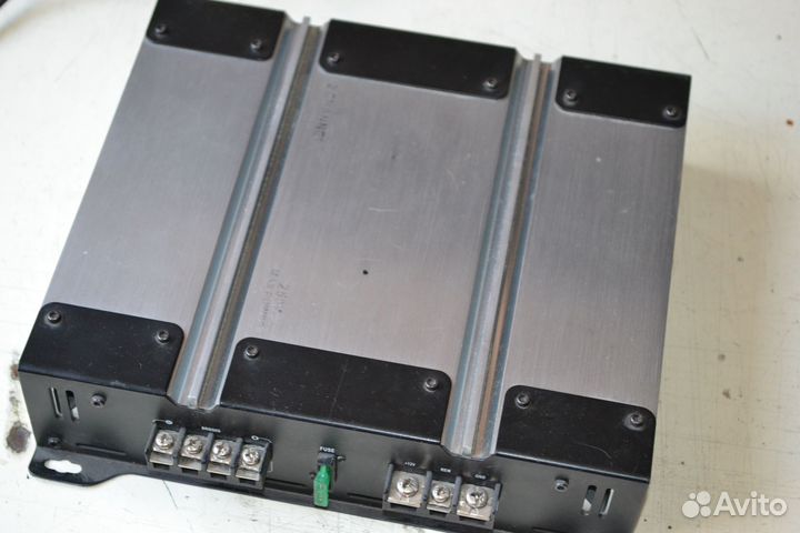 Усилитель 2х канальный Hyundai H-SA6022