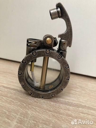 Зажигалка бензиновая