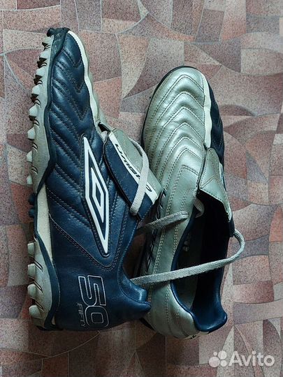 Футбольные шиповки