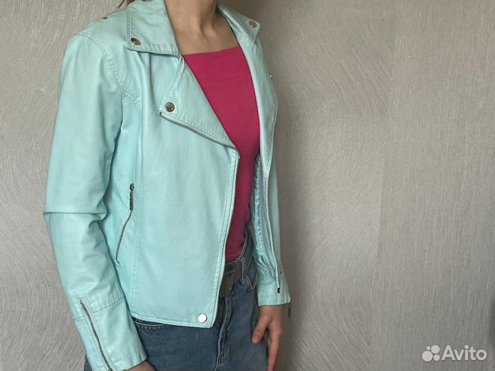 Куртка демисезонная для девочки 145-150