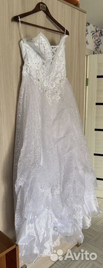 Свадебное платье 46