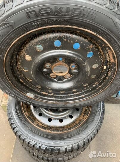 Оригинальный комплект колёс R16 Nissan Tiida