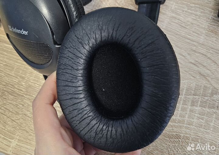 Наушники проводные с микрофоном Defender