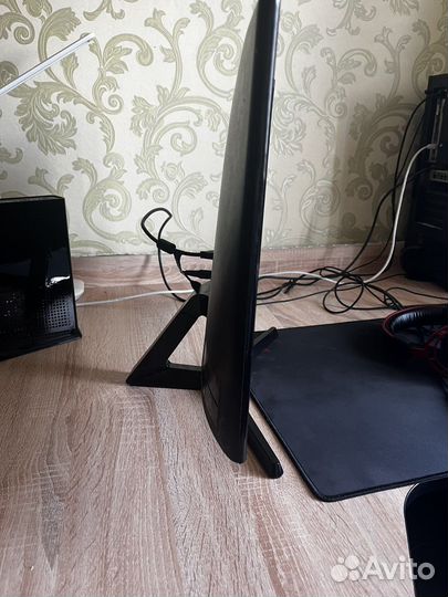 Монитор samsung 24 дюйма изогнутый