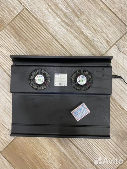 Подставка с охлаждением для ноутбука