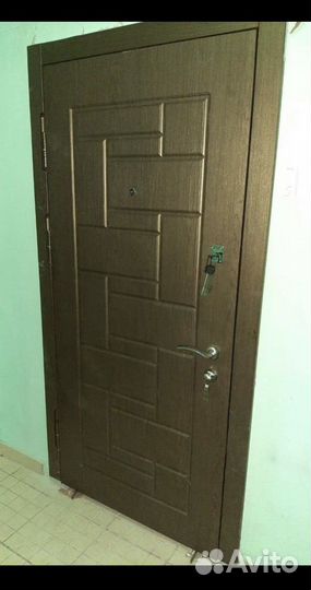 Входная дверь