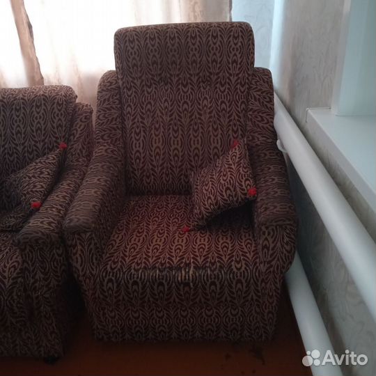 Диван и 2 кресла