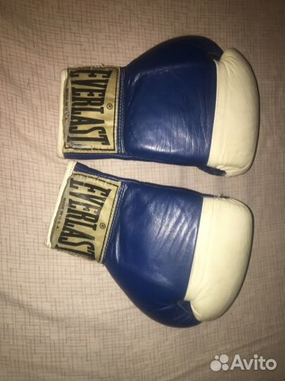 Профессиональные боксерские перчатки Everlast