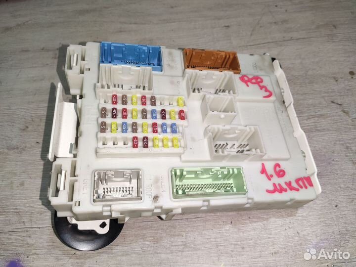 Блок предохранителей салона Ford Focus 3 Форд Фок