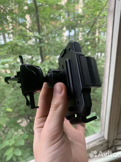 Держатель для телефона в машину