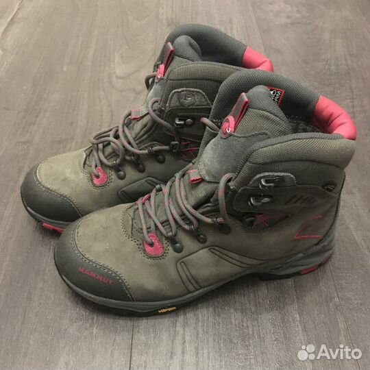 Mammut Nova Tour High GTX W graphite-magenta