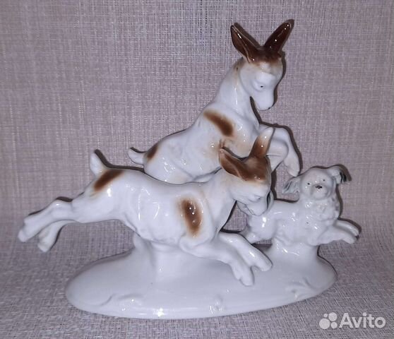 Германия. Козлята с собакой