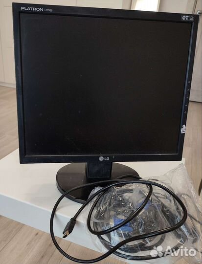 Монитор LG б/у