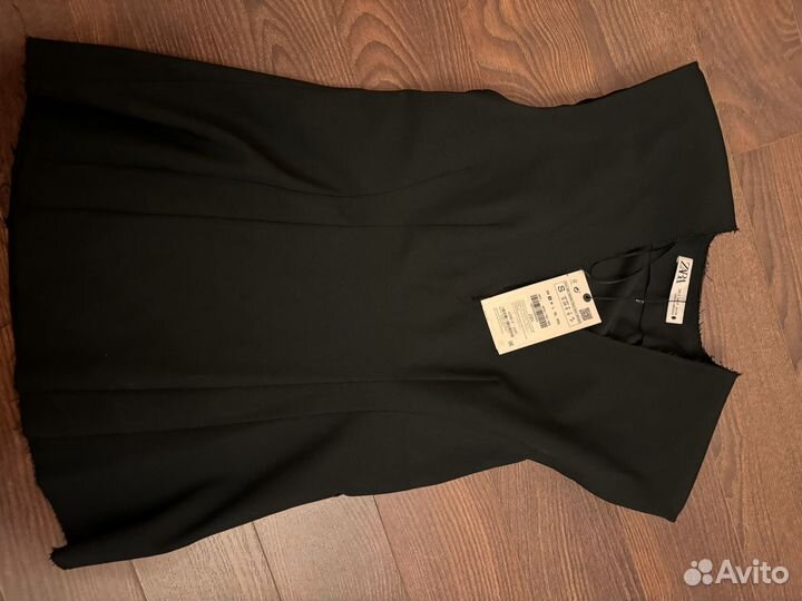 Блузка zara новая s