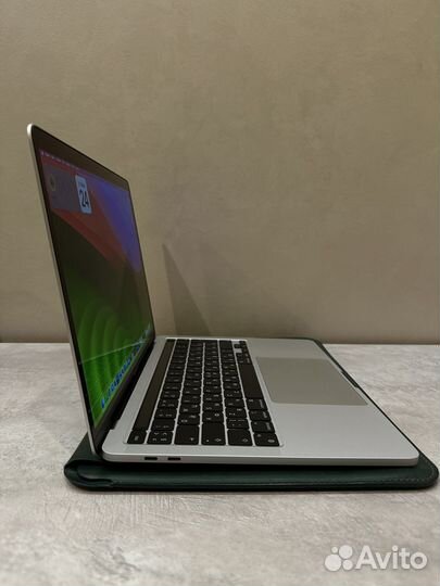 Apple macbook pro m1