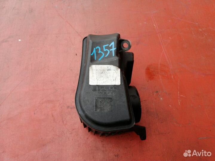 Резонатор воздушного фильтра Mercedes-Benz E-Class