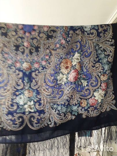 Павловопосадский платок,шерсть,128x128см, новый