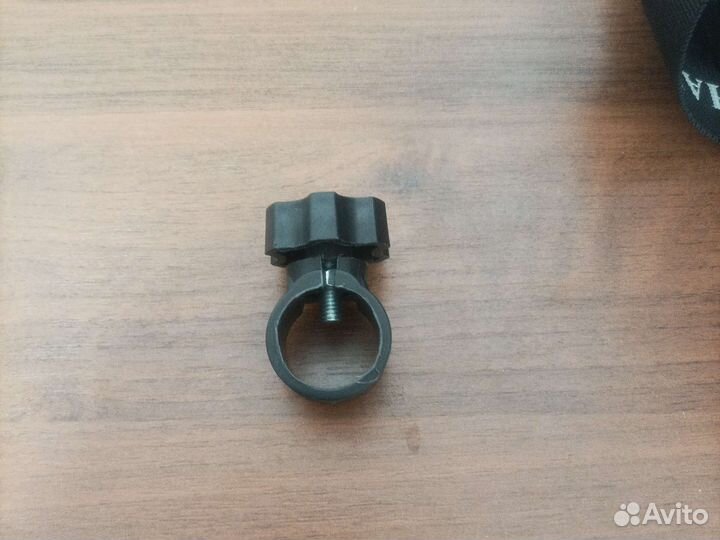 Снегокат с колесами и ручкой