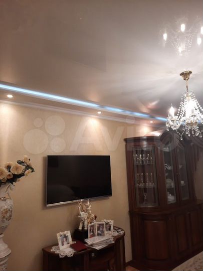 2-к. квартира, 54 м², 2/5 эт.