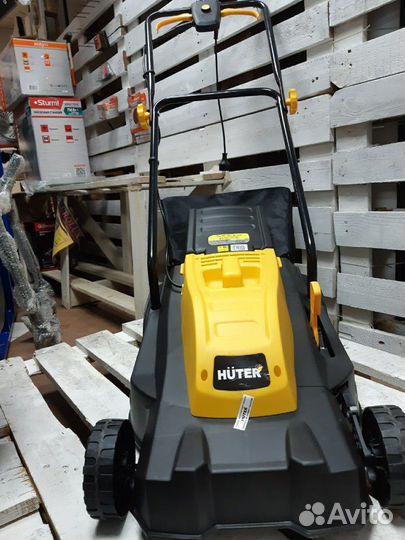 Газонокосилка 1800 Вт