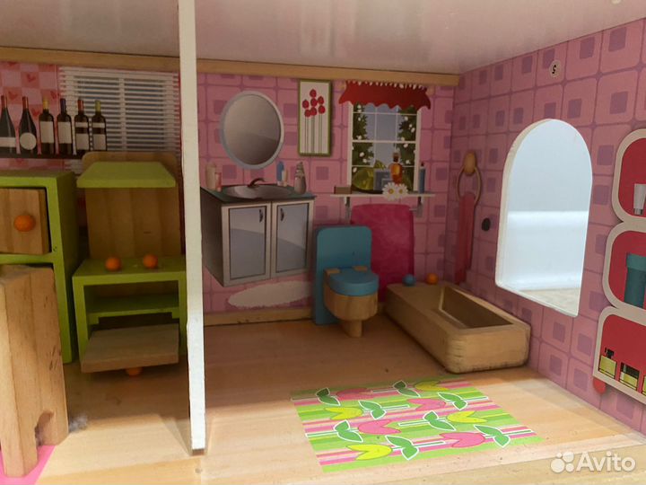 Домик деревянный для кукол с мебелью для девочки