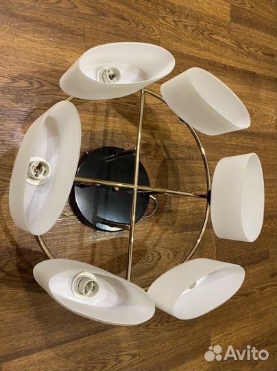 Люстра потолочная новая