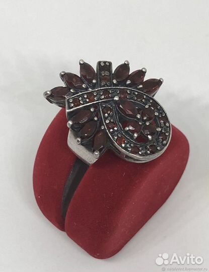 Серебряное кольцо с гранатами, винтаж