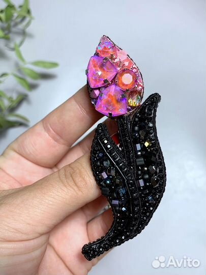 Брошь ручной работы