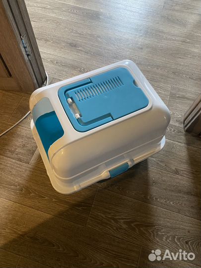 Закрытый лоток для кошки