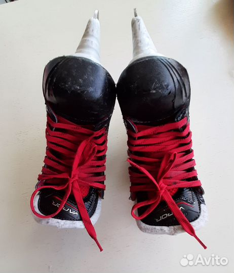 Хоккейные коньки bauer детские р.1 J1EE