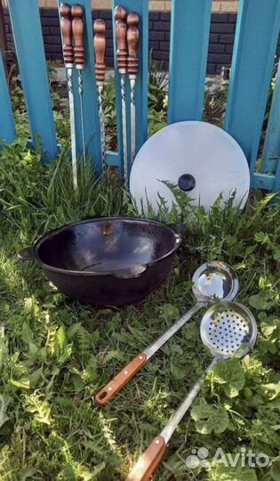 Kазан чyгунный 12 литpов