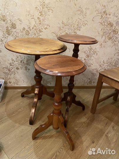 Столы,подставки под цветы