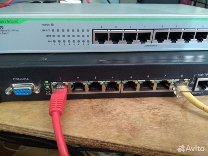 Коммутатор Allied Telesis AT-FS708 и Zyxel ES-2108
