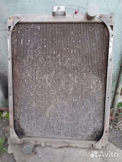 Продается радиатор Камаз