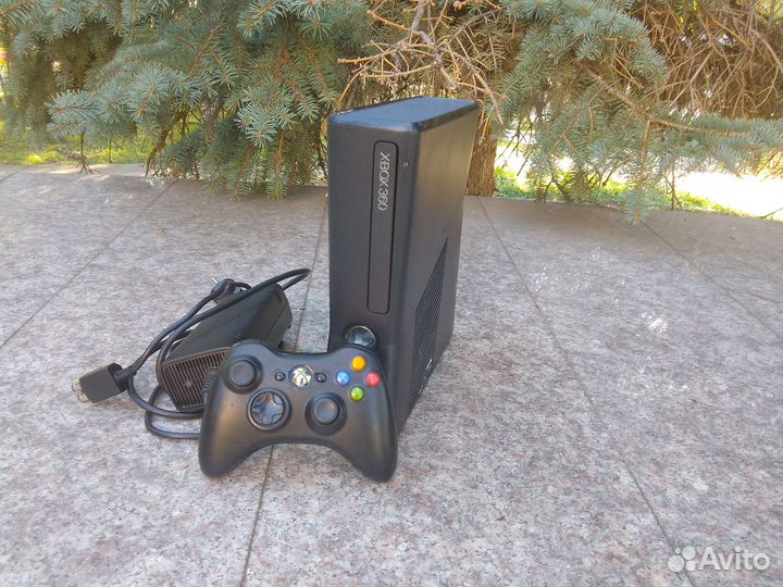 Xbox 360 Slim 250gb Freeboot + игры