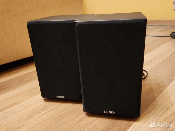 Компьютерные колонки Edifier R980T