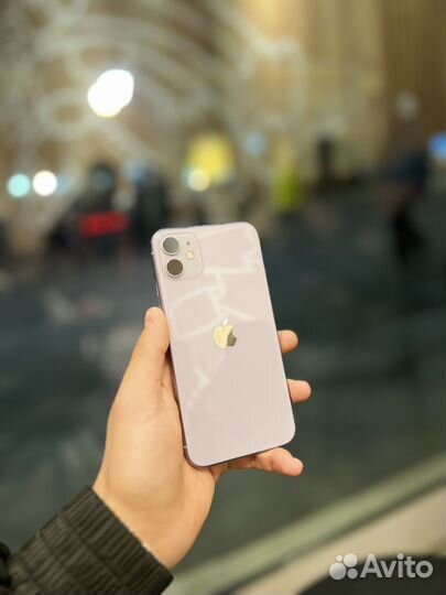 iPhone 11, 64 ГБ