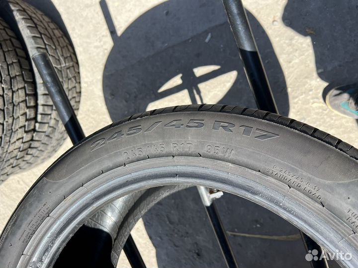 Pirelli Cinturato P7 245/45 R17