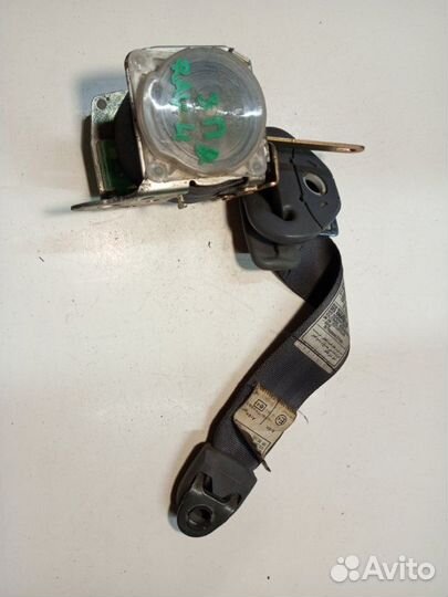 Ремень безопасности задний правый Toyota Rav 4