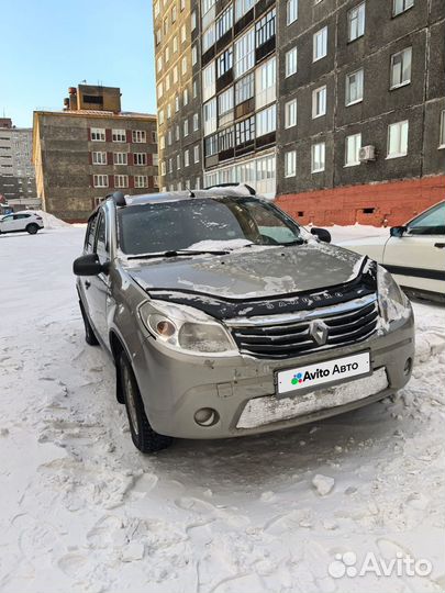 Renault Sandero 1.6 МТ, 2011, 200 000 км