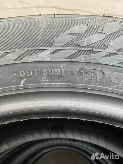 Nokian Tyres Hakkapeliitta 9 SUV 235/60 R18 107T