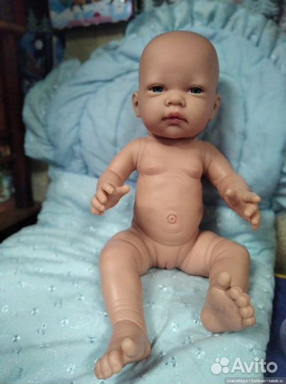 Испанская кукла-малышка,новая,45 см