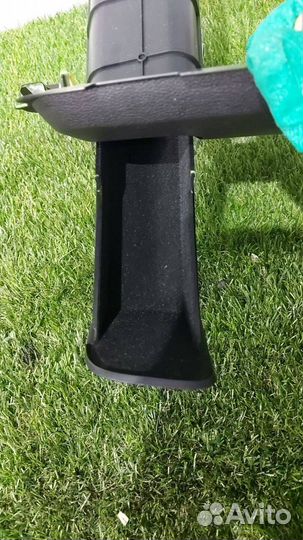 Бардачок Ford Mustang 6 S550 рест. 2020