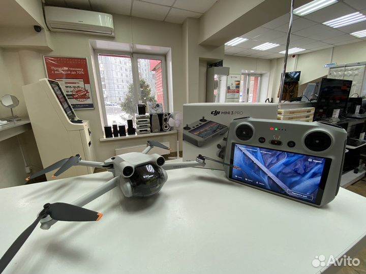 Квадрокоптер DJI Mini 3 Pro