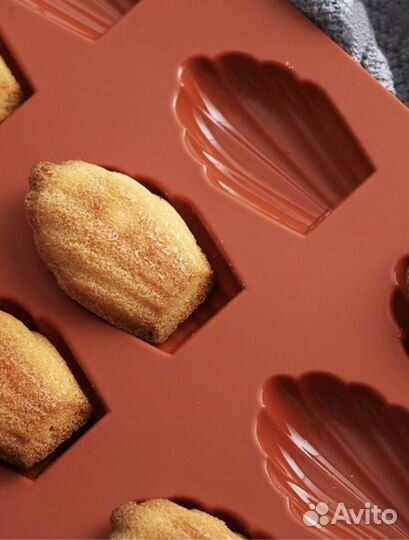 Силиконовая форма для выпечки мадлен