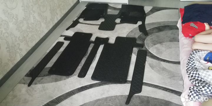 Коврики в салон Toyota Noah / Voxy / Esquire